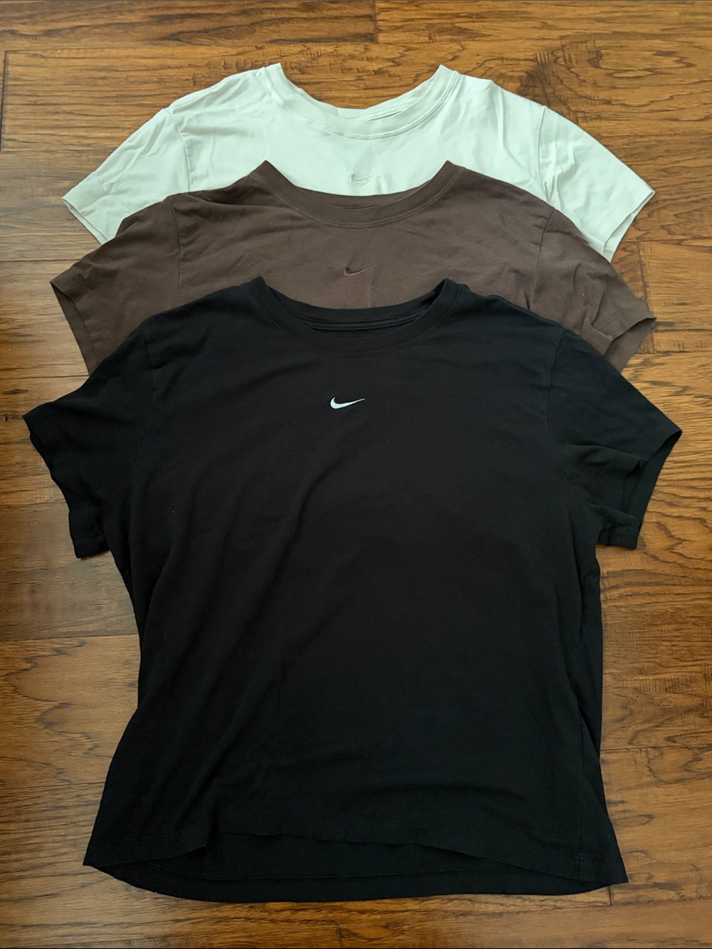 Nike Women's Short Sleeve Swoosh Tee